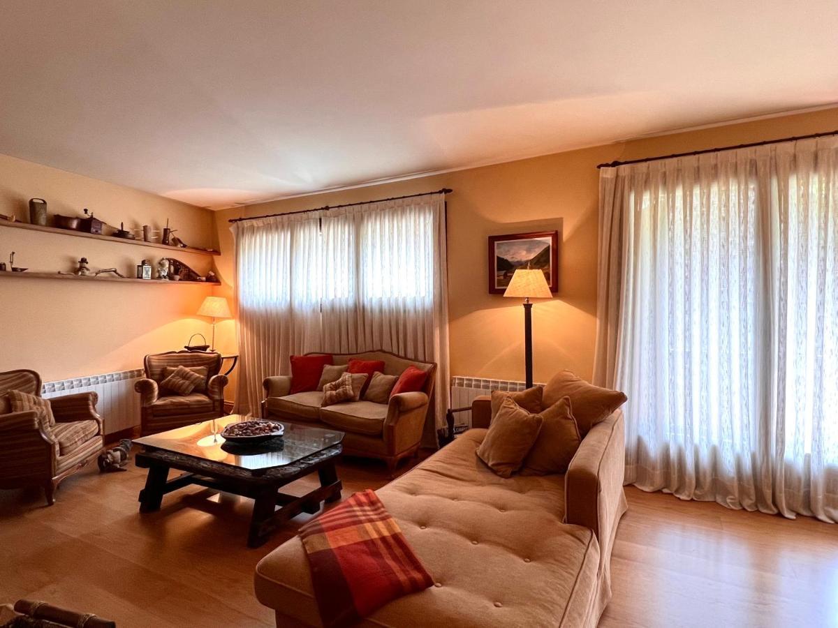 Apartament De La Vall Ferrera - L'Amfitriona Areu Buitenkant foto