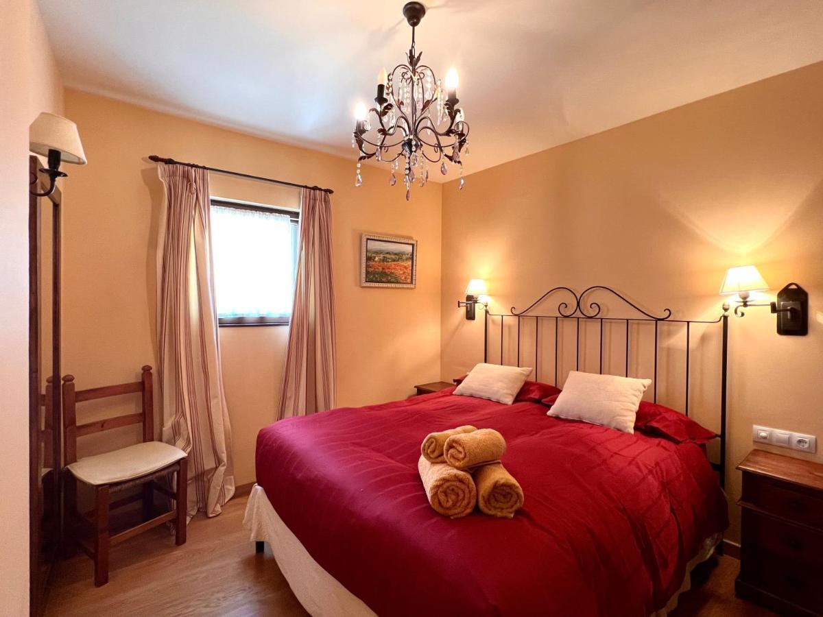Apartament De La Vall Ferrera - L'Amfitriona Areu Buitenkant foto