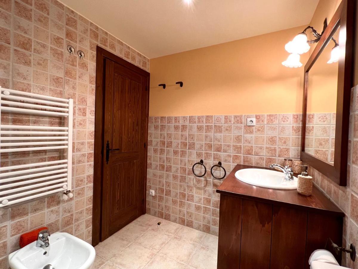 Apartament De La Vall Ferrera - L'Amfitriona Areu Buitenkant foto