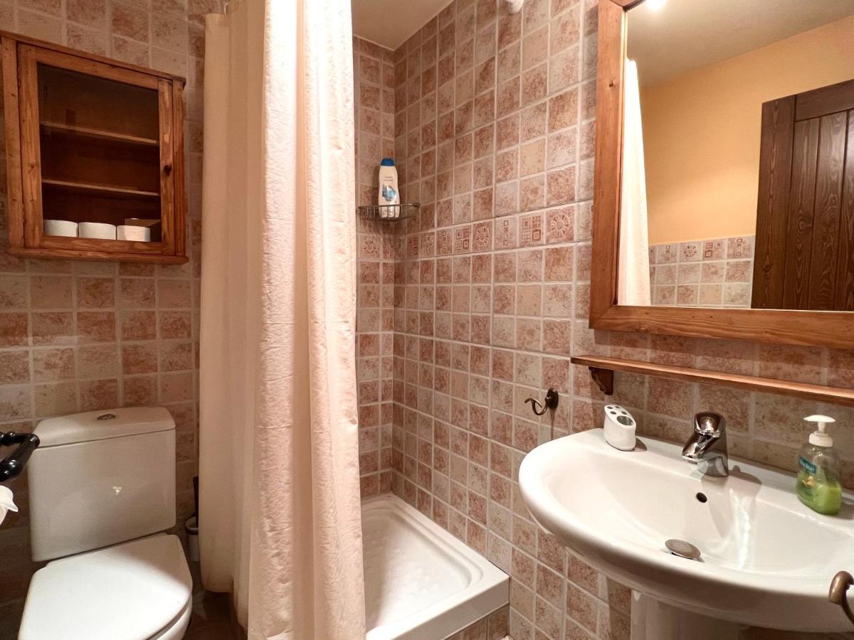 Apartament De La Vall Ferrera - L'Amfitriona Areu Buitenkant foto