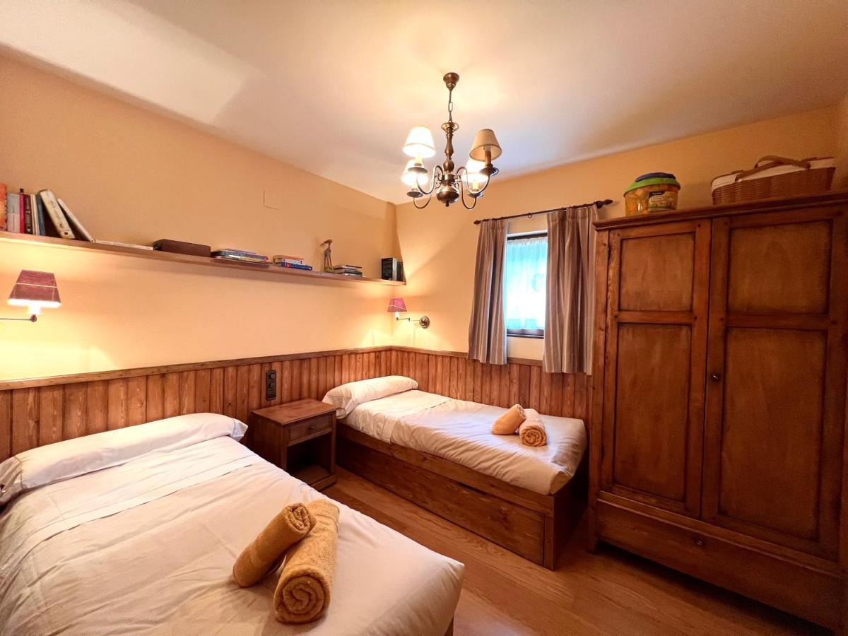 Apartament De La Vall Ferrera - L'Amfitriona Areu Buitenkant foto